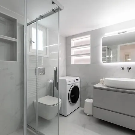 Makima Naxos Town Apartment