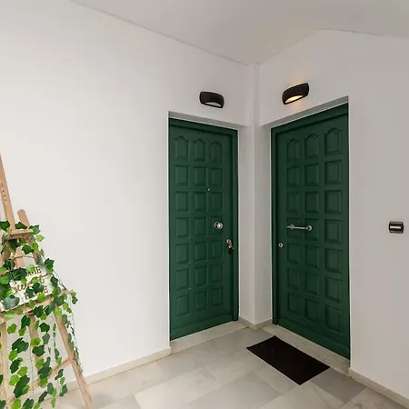Makima Naxos Town Apartment